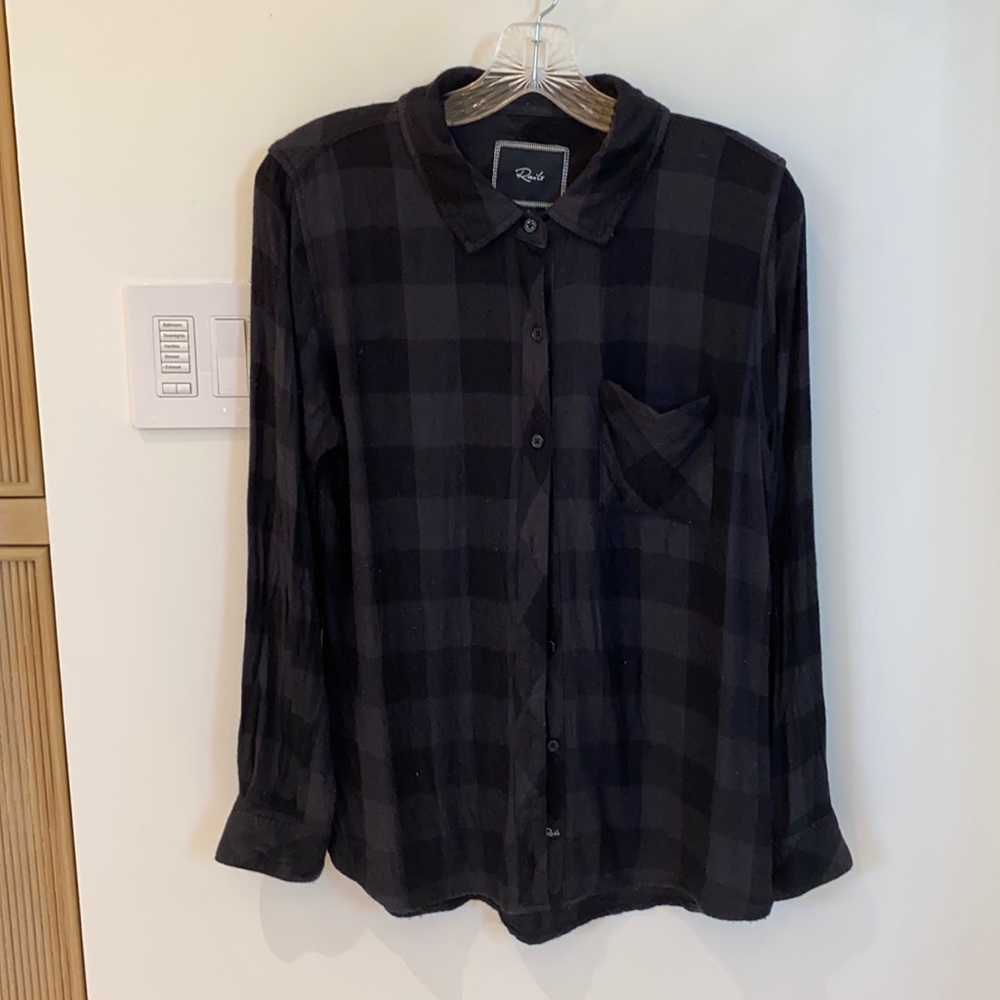 Rails button down